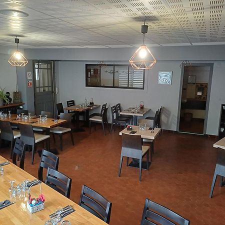 Auberge Des Platanes Villevocance Kültér fotó