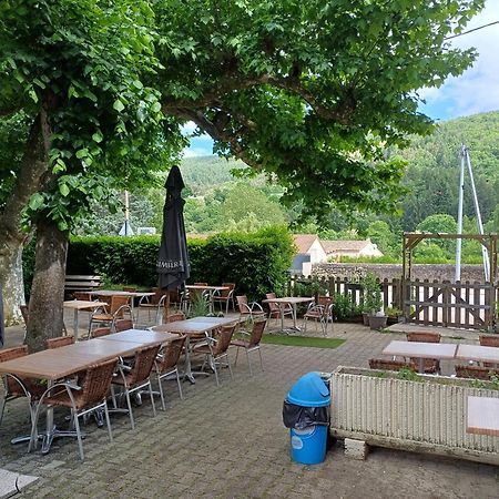 Auberge Des Platanes Villevocance Kültér fotó