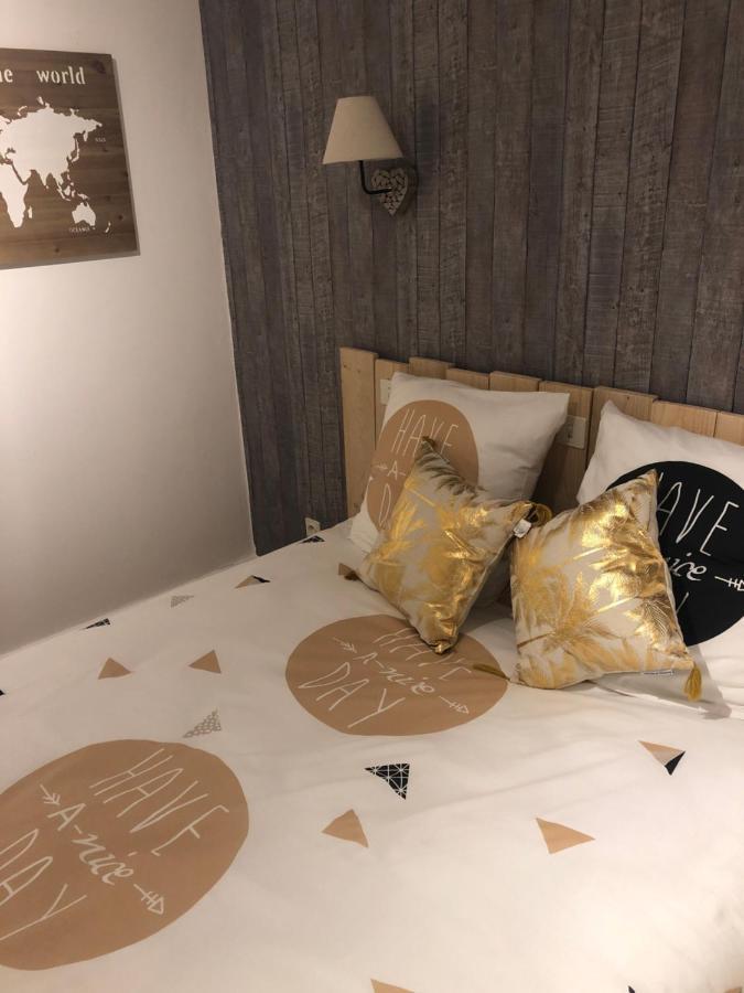 Auberge Des Platanes Villevocance Kültér fotó