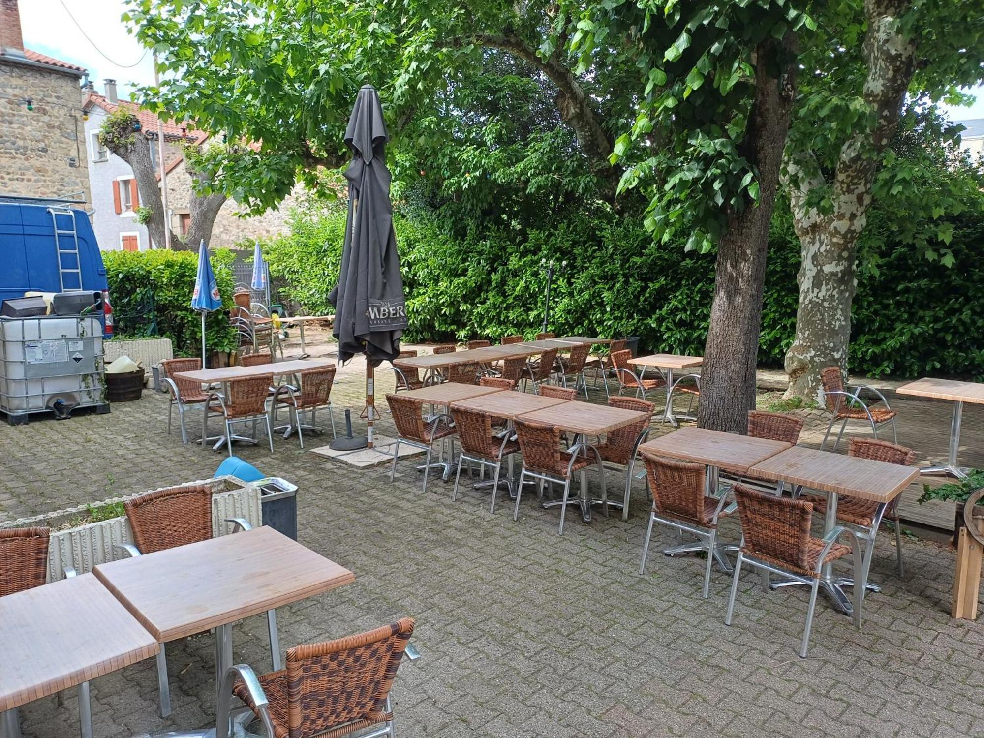Auberge Des Platanes Villevocance Kültér fotó